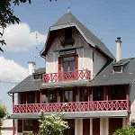 De Charme Avec Piscine - Le Monde De Charlie - Proche Vichy Pensionat 4*