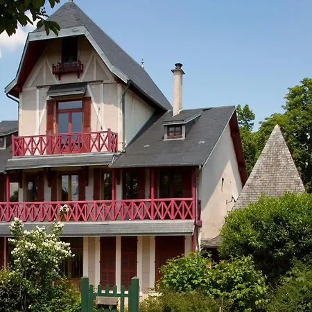 Chambres De Charme Avec Piscine - Le Monde De Charlie - Proche Vichy