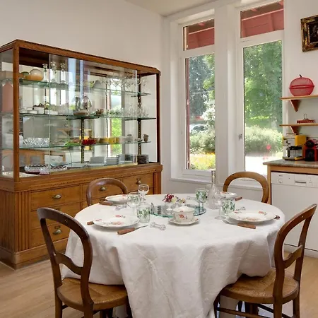 Pensionat Le Monde De Charlie Bellerive-sur-Allier