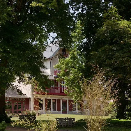 Chambres De Charme Avec Piscine - Le Monde De Charlie - Proche Vichy
