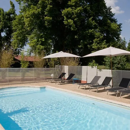 De Charme Avec Piscine - Le Monde De Charlie - Proche Vichy بيت ضيافة بيلريف-سور-اليي