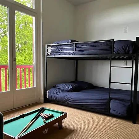 Гостевой дом Chambres De Charme Avec Piscine - Le Monde De Charlie - Proche Vichy 4*