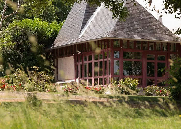 Chambres De Charme Avec Piscine - Le Monde De Charlie - Proche Vichy 4*