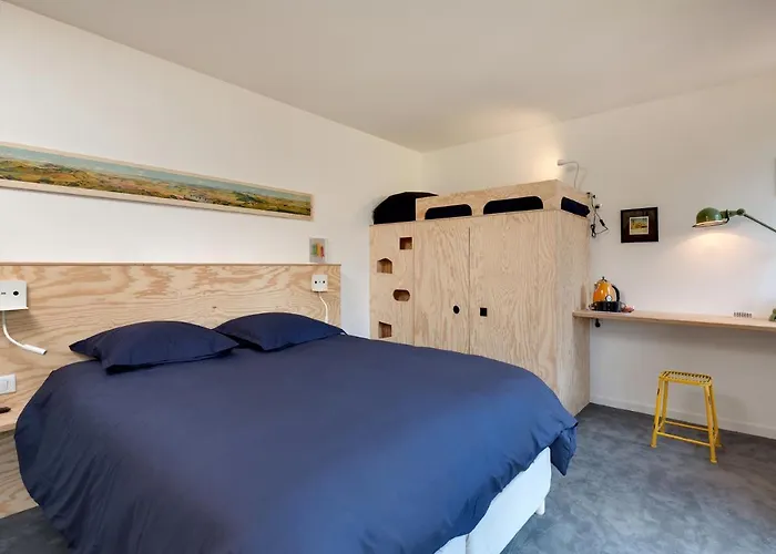 Chambres De Charme Avec Piscine - Le Monde De Charlie - Proche Vichy 4*