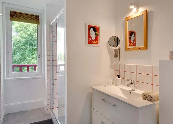 Chambres De Charme Avec Piscine - Le Monde De Charlie - Proche Vichy