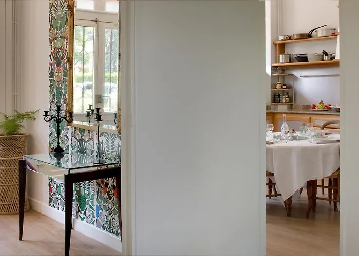 Chambres De Charme Avec Piscine - Le Monde De Charlie - Proche Vichy Гостевой дом Бельрив-сюр-Алье