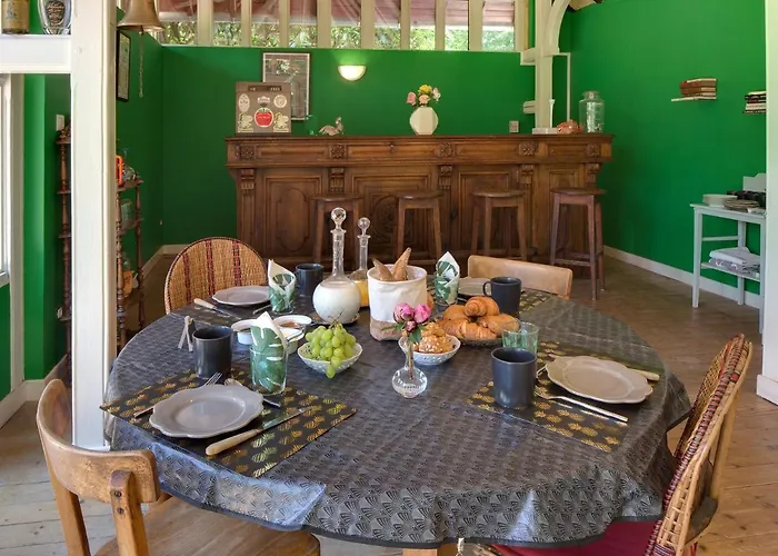 Le Monde De Charlie Guest house