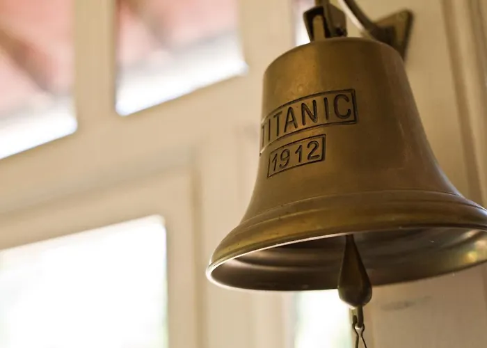 Chambres De Charme Avec Piscine - Le Monde De Charlie - Proche Vichy Гостевой дом 4*