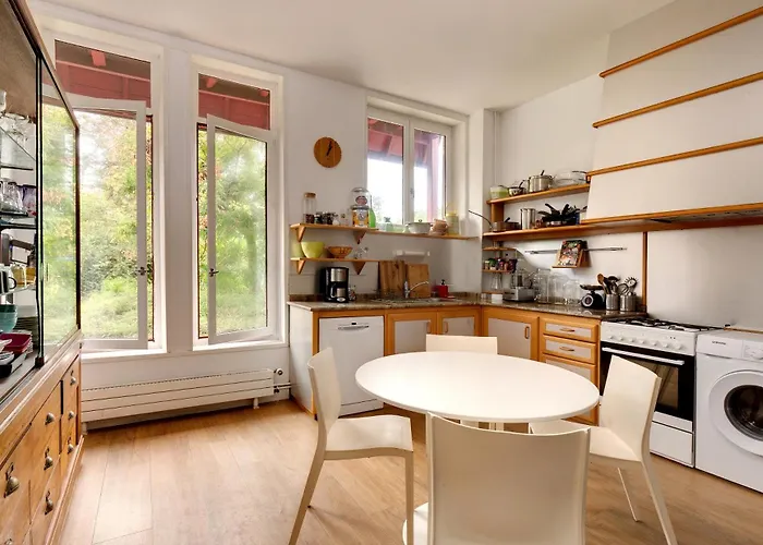 Chambres De Charme Avec Piscine - Le Monde De Charlie - Proche Vichy